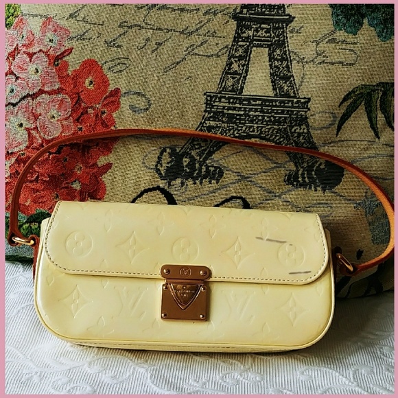 sale🎄authentic Louis vuitton malibu vernis Small used fair condition - Picture 2 of 9